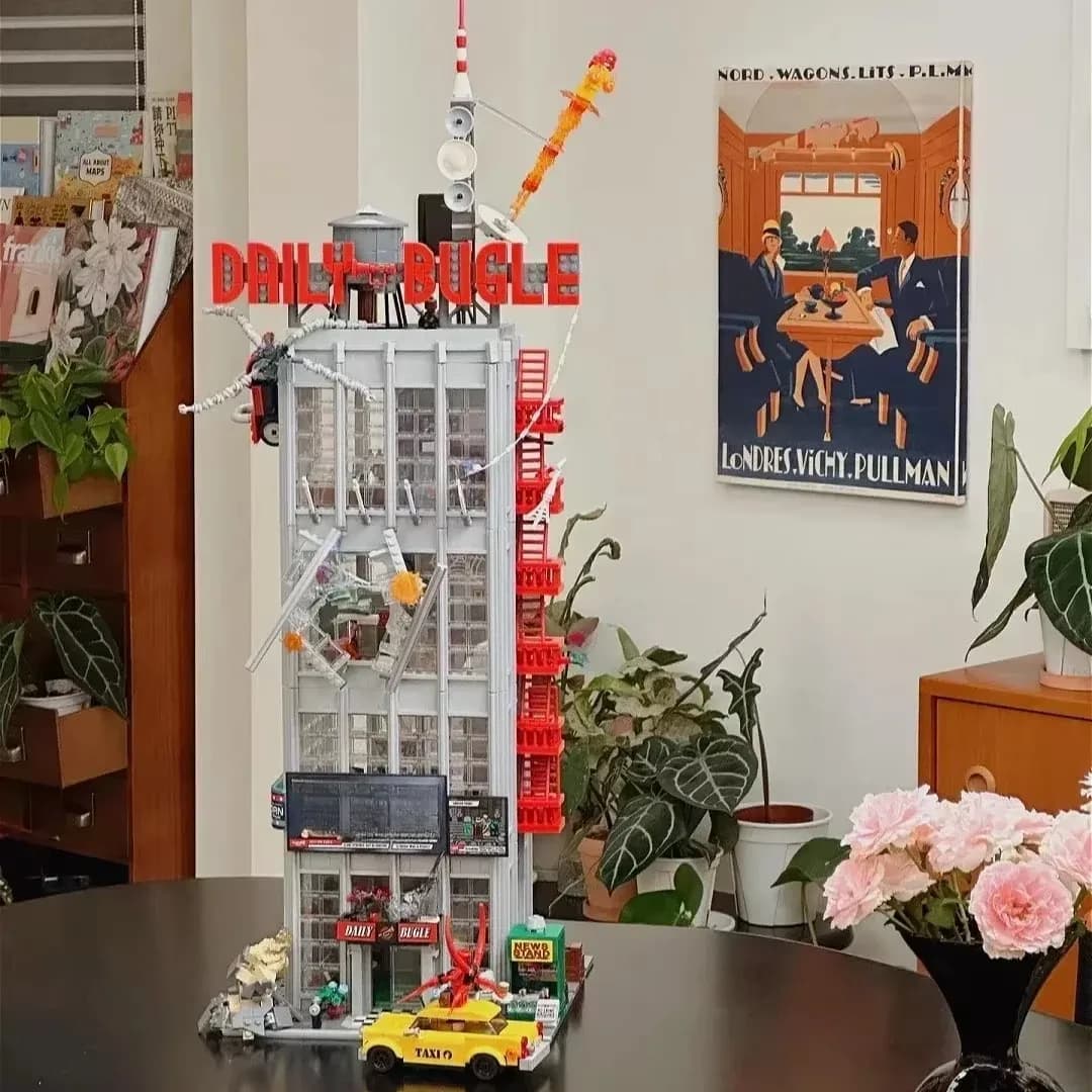 דגם חדש של בניין משרדי עיתונים אדום בסגנון MOC, קישוט לתצוגה בבית, מתנה לחג ולימי הולדת